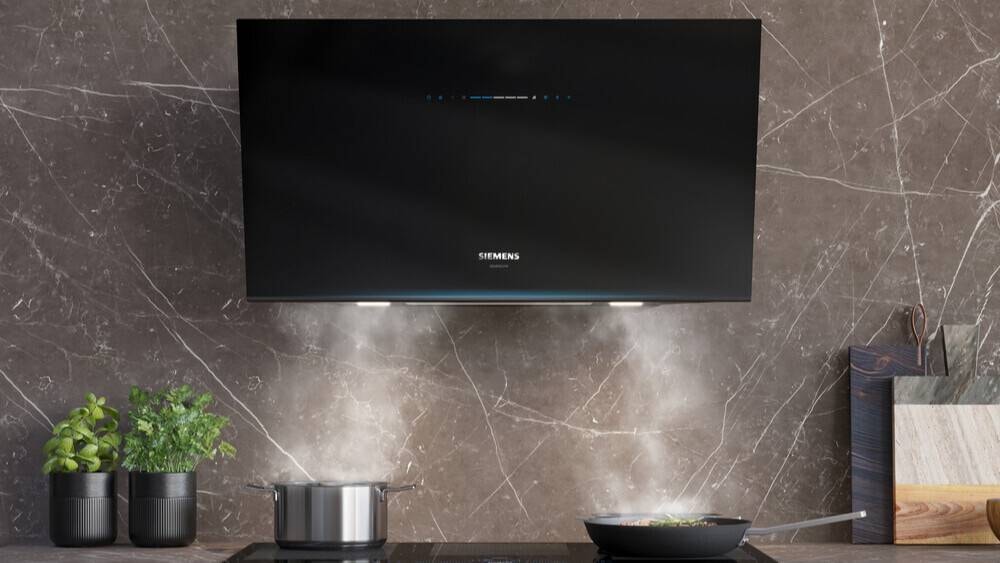 Hotte decorative murale SIEMENS 90cm 70dB Noir - LC91KLT60