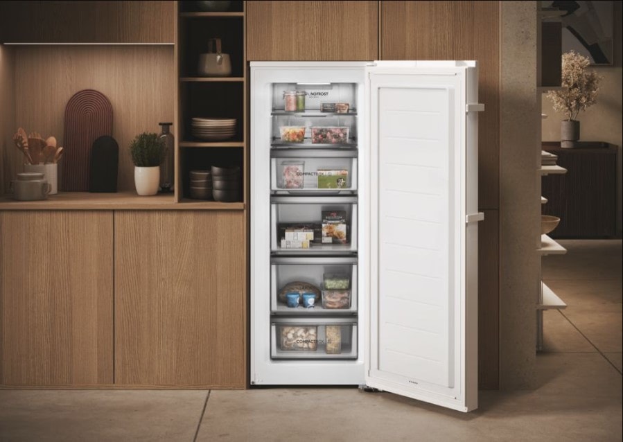 Congélateur armoire HAIER Total No Frost Instaswitch 226L Blanc - H4F226WEH1 Congélateur armoire HAIER Total No Frost Instaswitch 226L Blanc - H4F226WEH1
