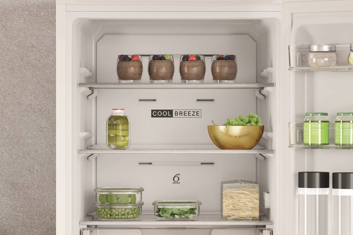 Réfrigérateur congélateur bas WHIRLPOOL 6ème sens Total No Frost 335L Blanc - W7X82OW
