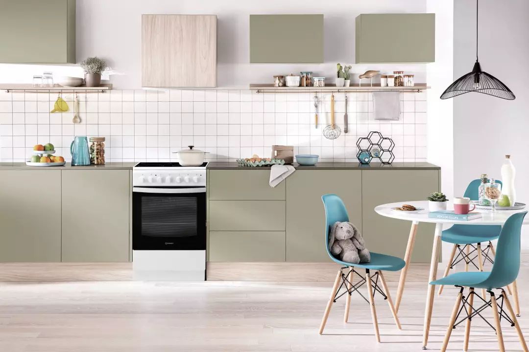 Cuisiniere vitroceramique INDESIT 4 Foyers 50 cm Blanc - IS5V5PCWFR