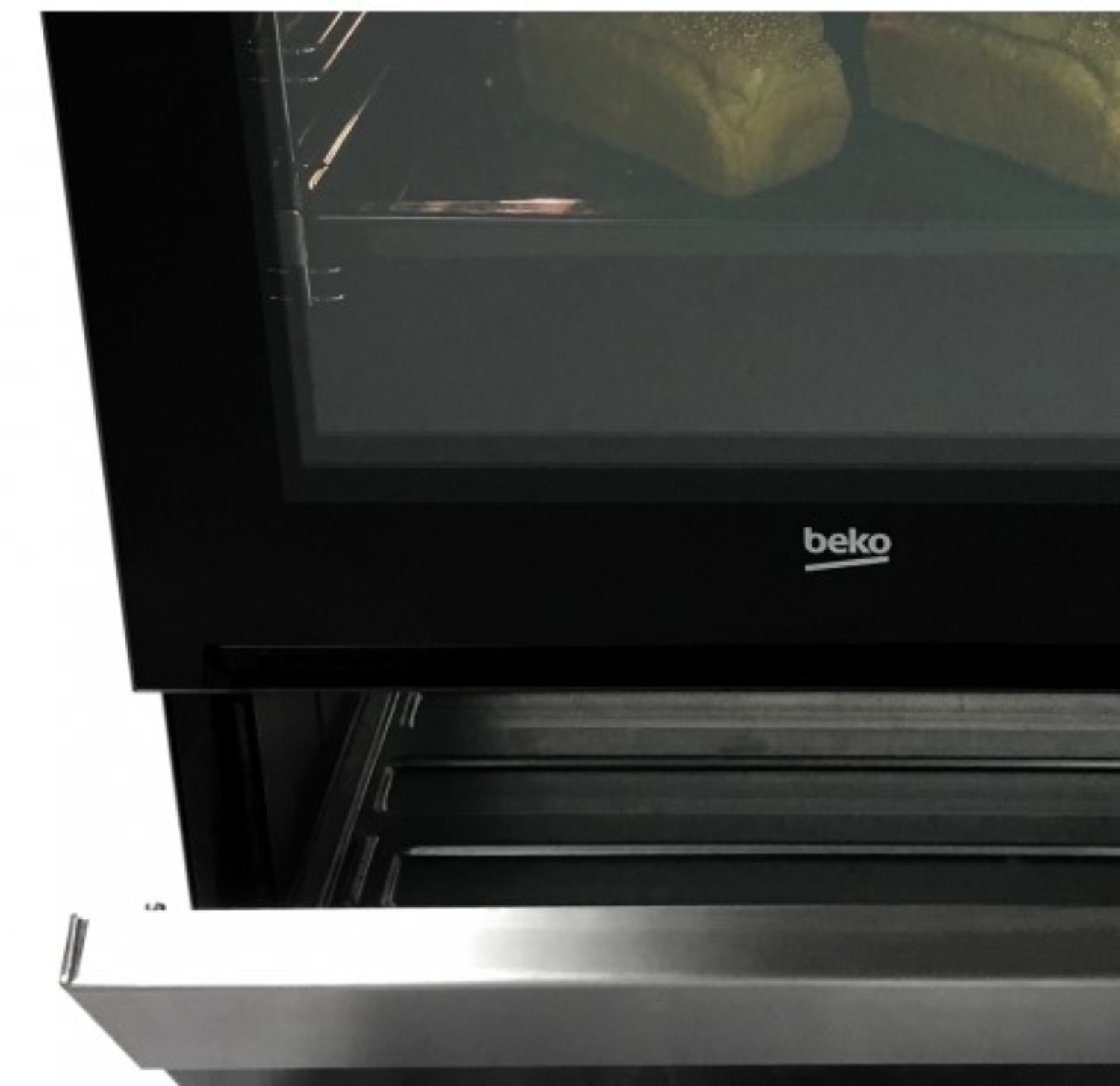 Cuisiniere vitroceramique BEKO  - FSE67300WCS