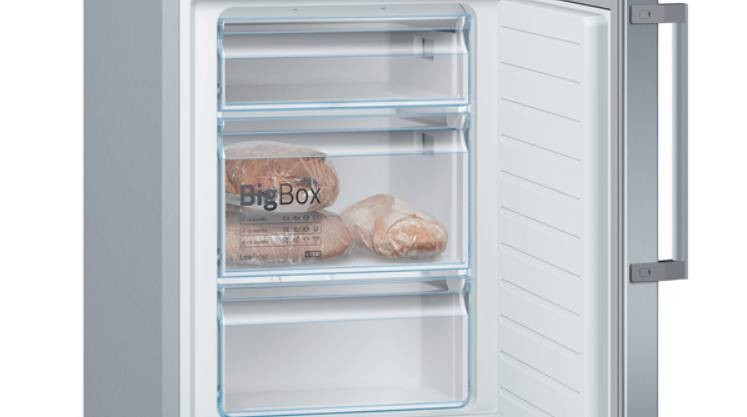 BOSCH Réfrigérateur congélateur bas Série 6 Low Frost 343L Inox - KGE398IBP