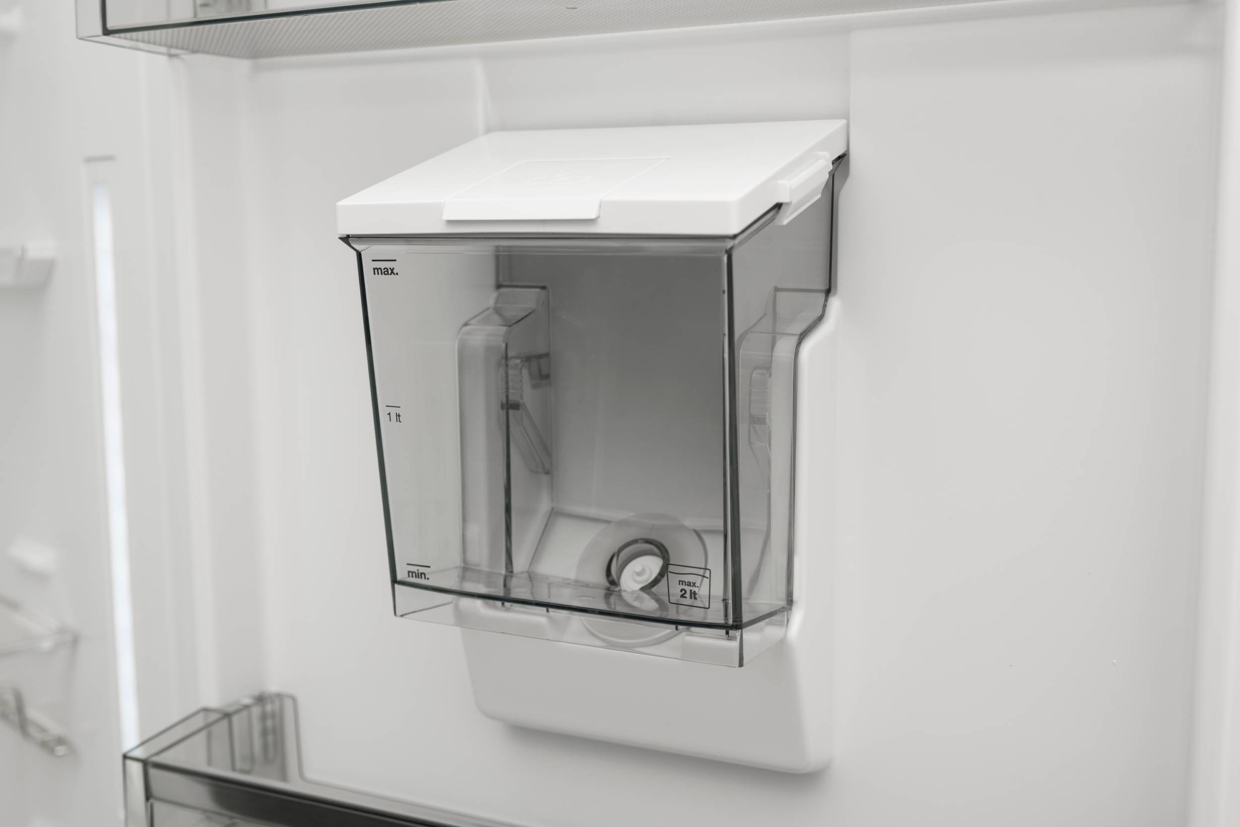 SHARP Réfrigérateur 1 porte No Frost 390L Blanc - SJLC41CHDWE