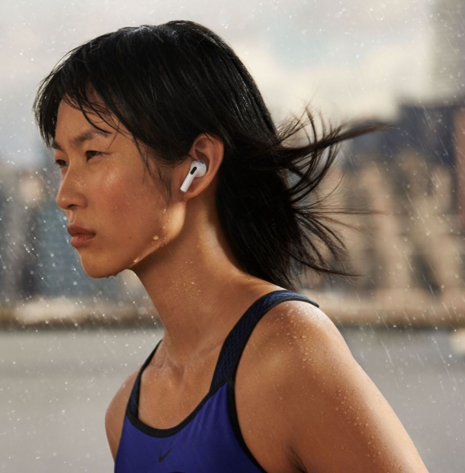 Ecouteurs APPLE AirPods (3ᵉ génération) avec Boîtier de charge MagSafe - AIRPODS-MME73ZM Ecouteurs APPLE AirPods (3ᵉ génération) avec Boîtier de charge MagSafe - AIRPODS-MME73ZM