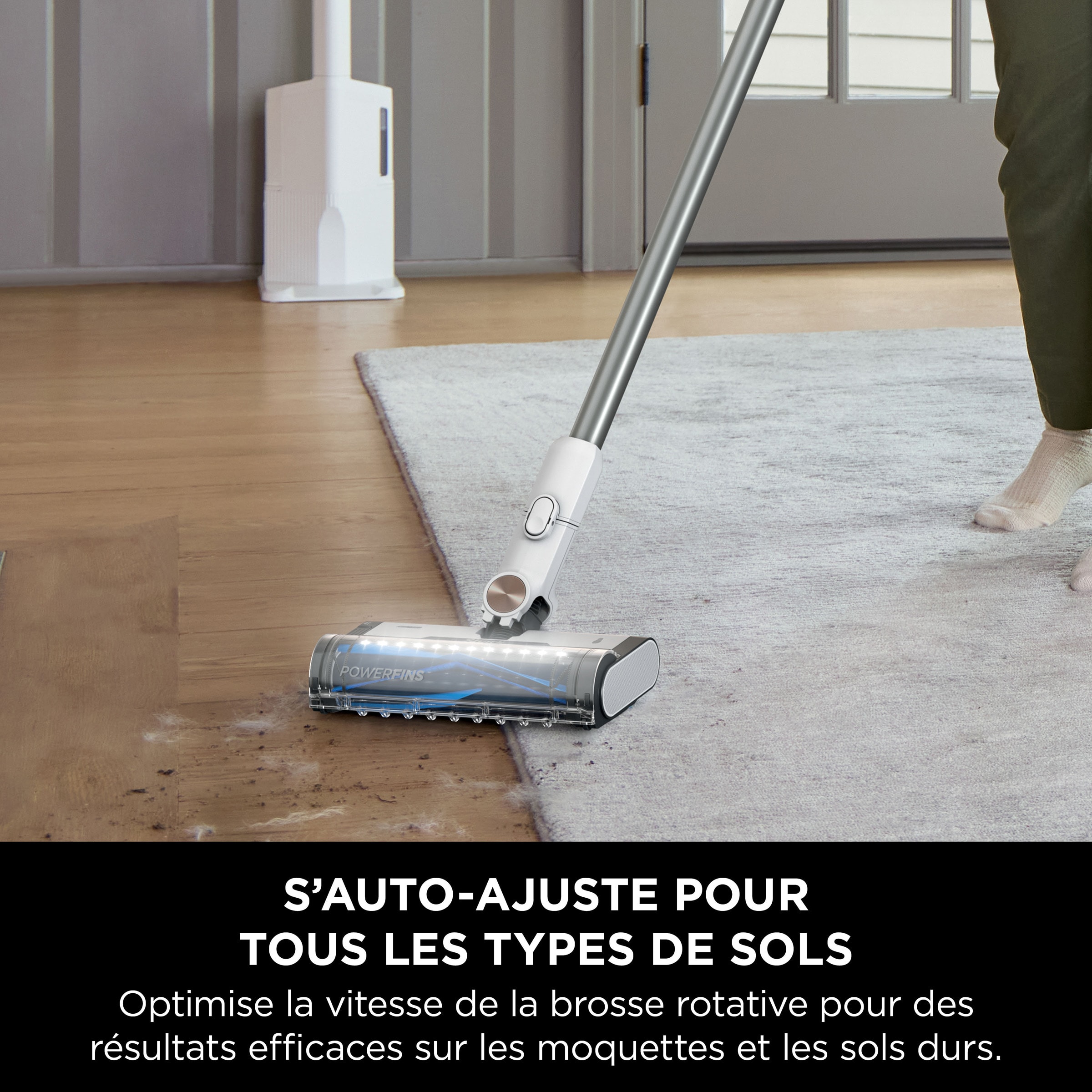 Aspirateur balai SHARK Floordetect, vidage automatique, 240W, Blanc - BU3521EU Aspirateur balai SHARK Floordetect, vidage automatique, 240W, Blanc - BU3521EU
