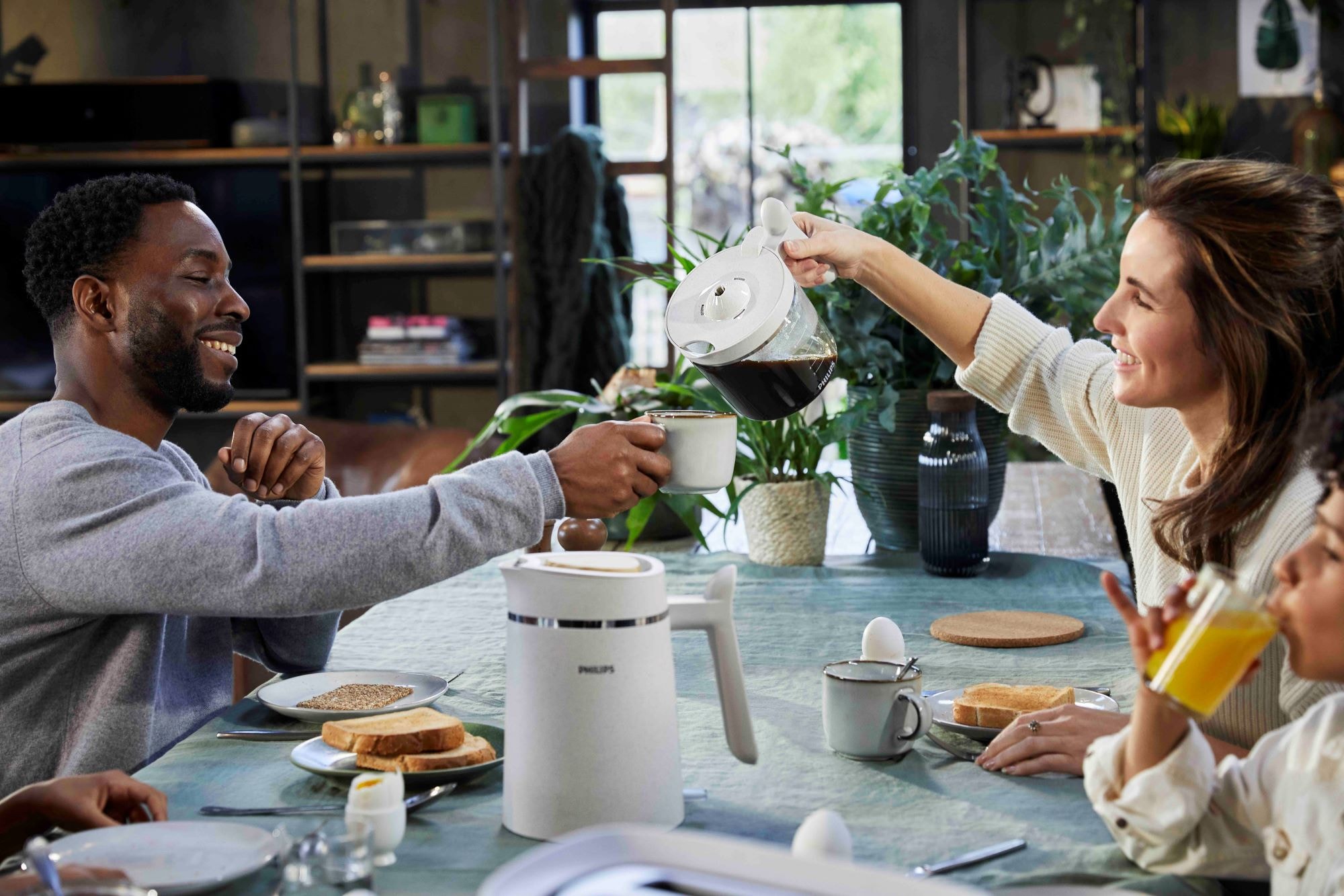 Cafetière PHILIPS à filtre, Série 5000, Eco Concious Edition, 1,2L, Blanc - HD5120/00