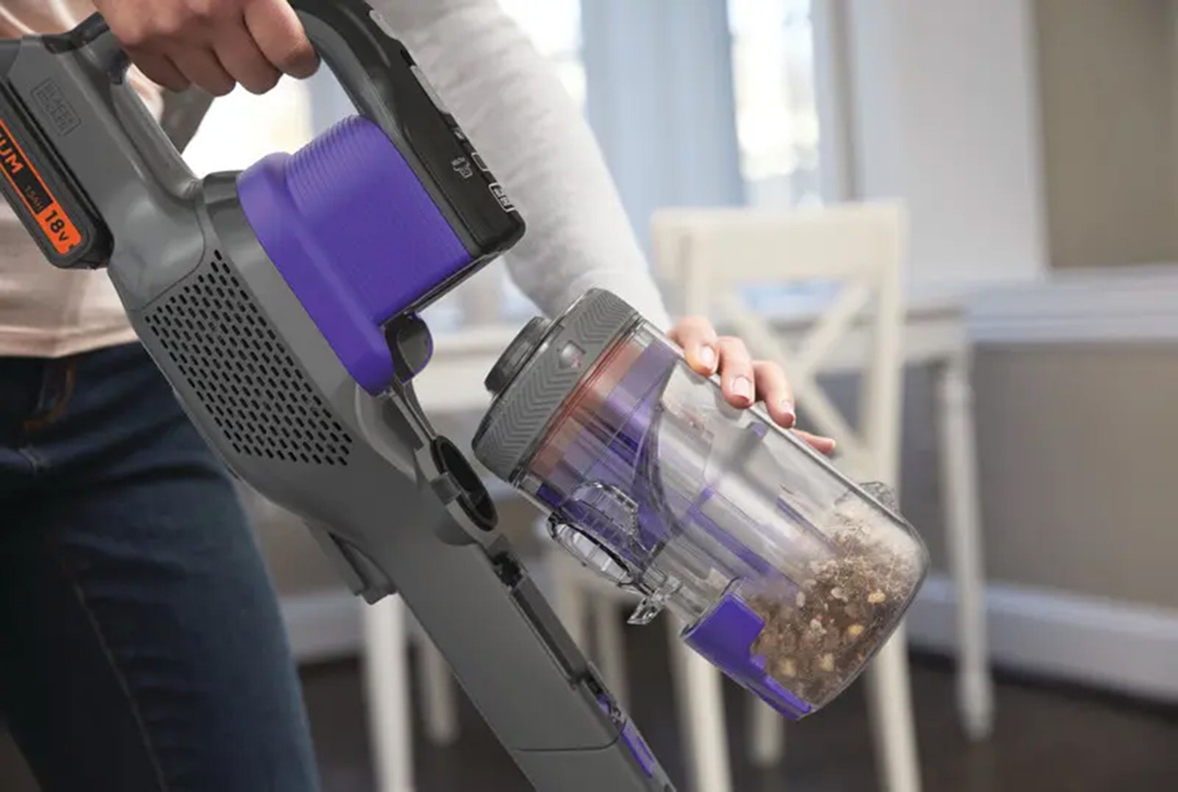 Aspirateur balai BLACK & DECKER  - BHFEV182CP-QW