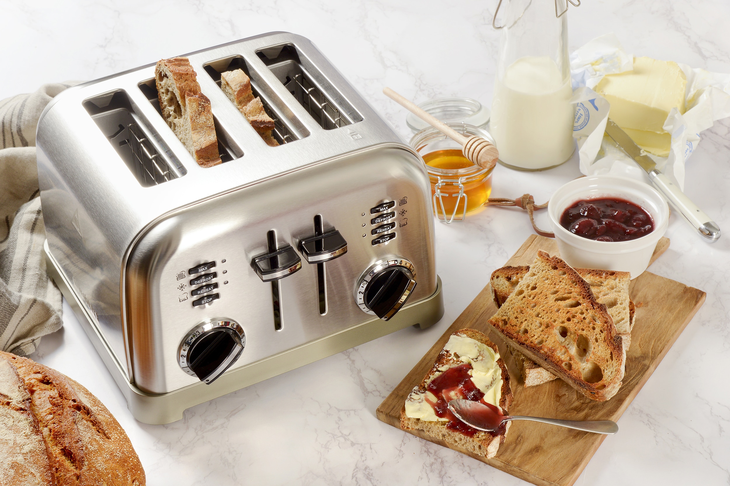Grille pain CUISINART Toaster 4 tranches 1800W Inox - CPT180E