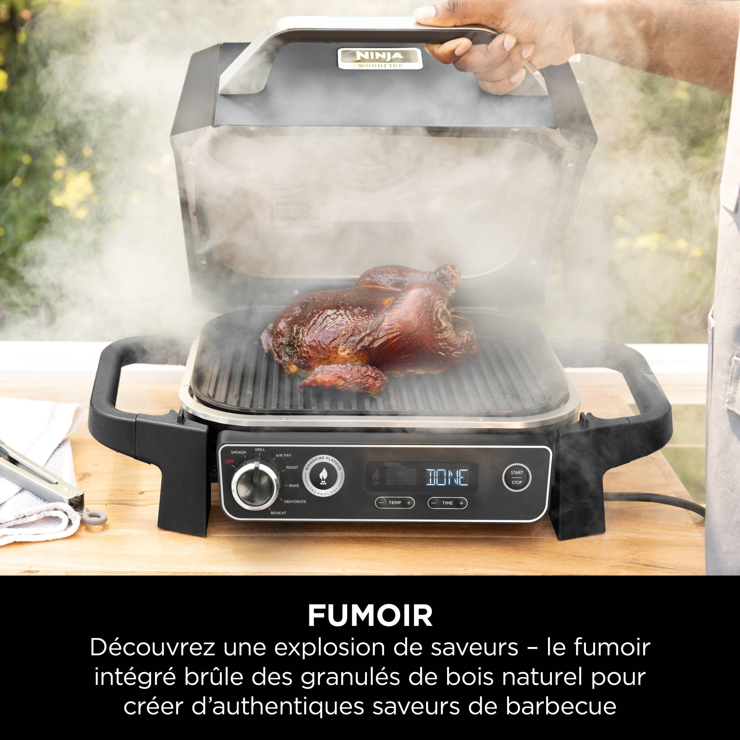 Barbecue électrique NINJA et fumoir Woodfire 2400W - OG701EU Barbecue électrique NINJA et fumoir Woodfire 2400W - OG701EU