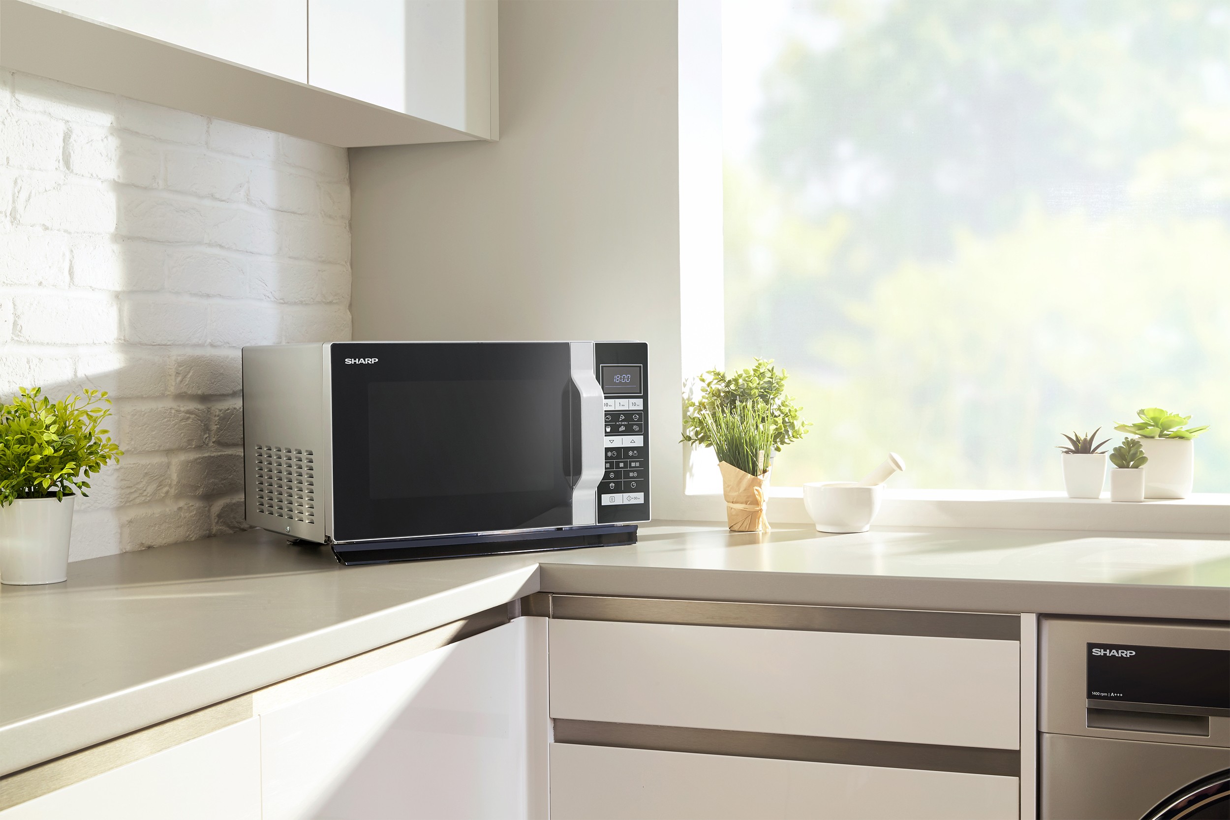 Micro ondes Combiné SHARP  - R860S