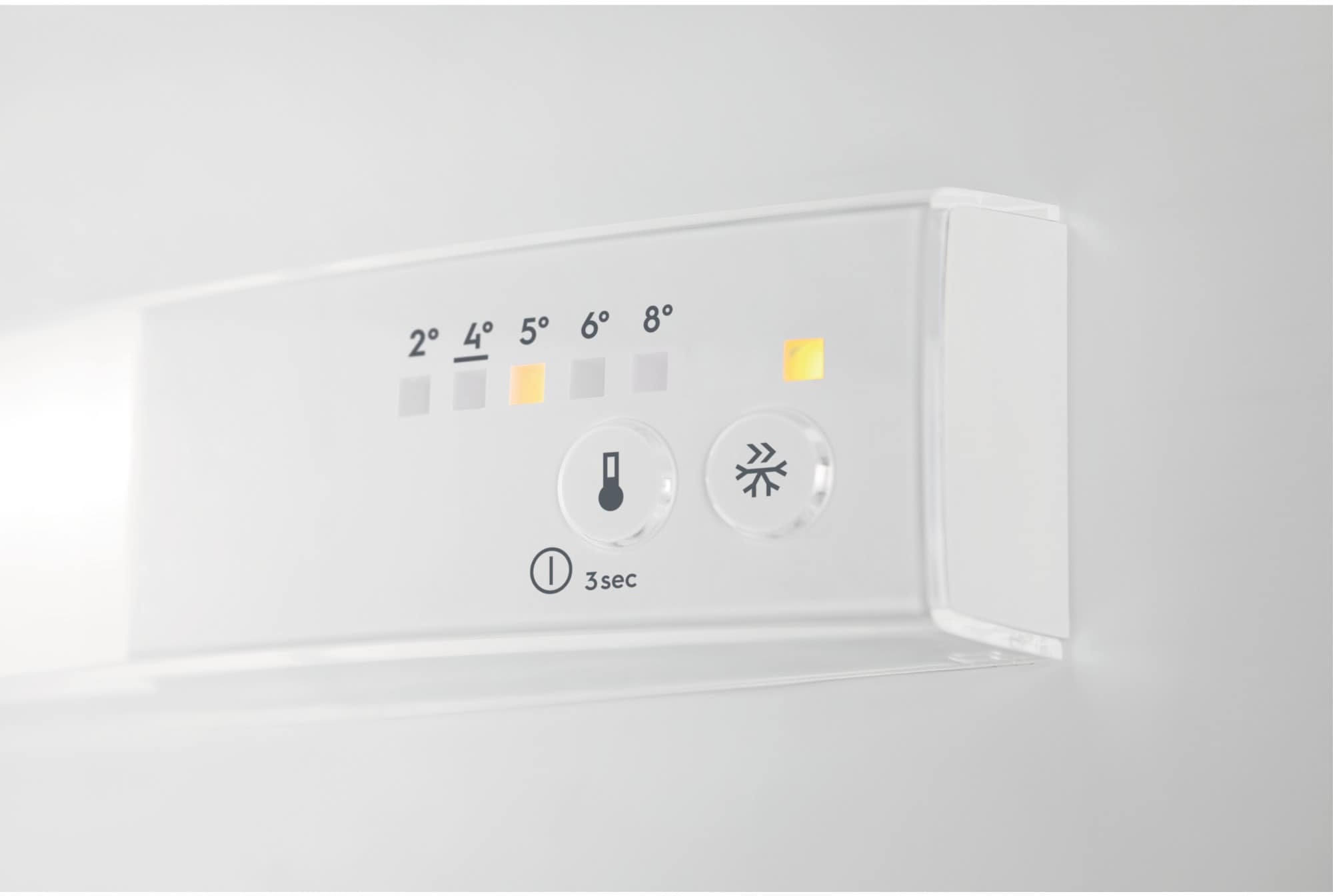 Réfrigérateur encastrable 1 porte ELECTROLUX - ERD6DE18S4 Réfrigérateur encastrable 1 porte ELECTROLUX - ERD6DE18S4
