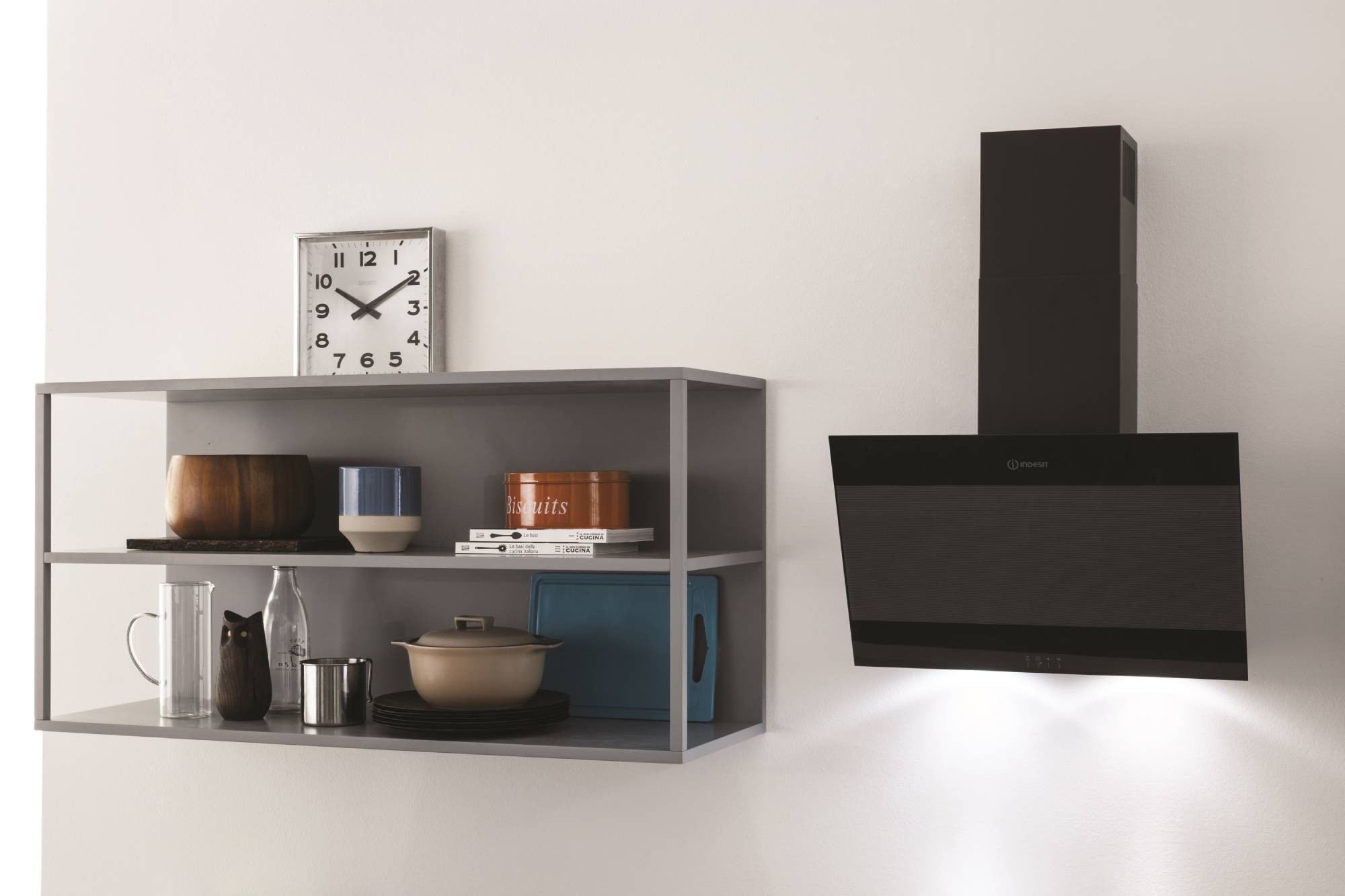 Hotte decorative murale INDESIT 70db 60cm Noir - IHVP66LMK Hotte decorative murale INDESIT 70db 60cm Noir - IHVP66LMK