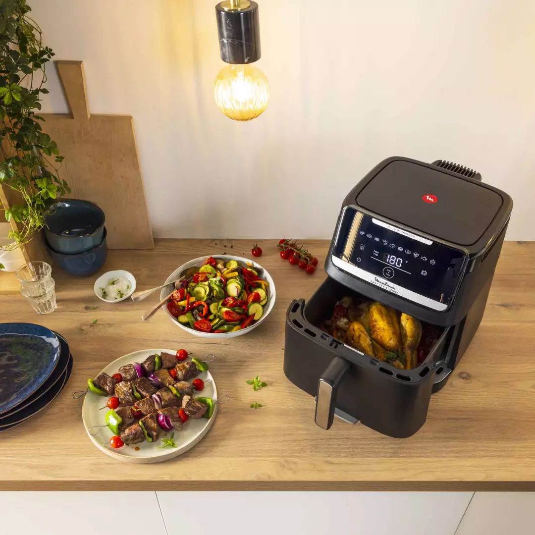 Friteuse à air chaud MOULINEX AirFryer 7L 1800W Couvercle transparent - EZ8428F0