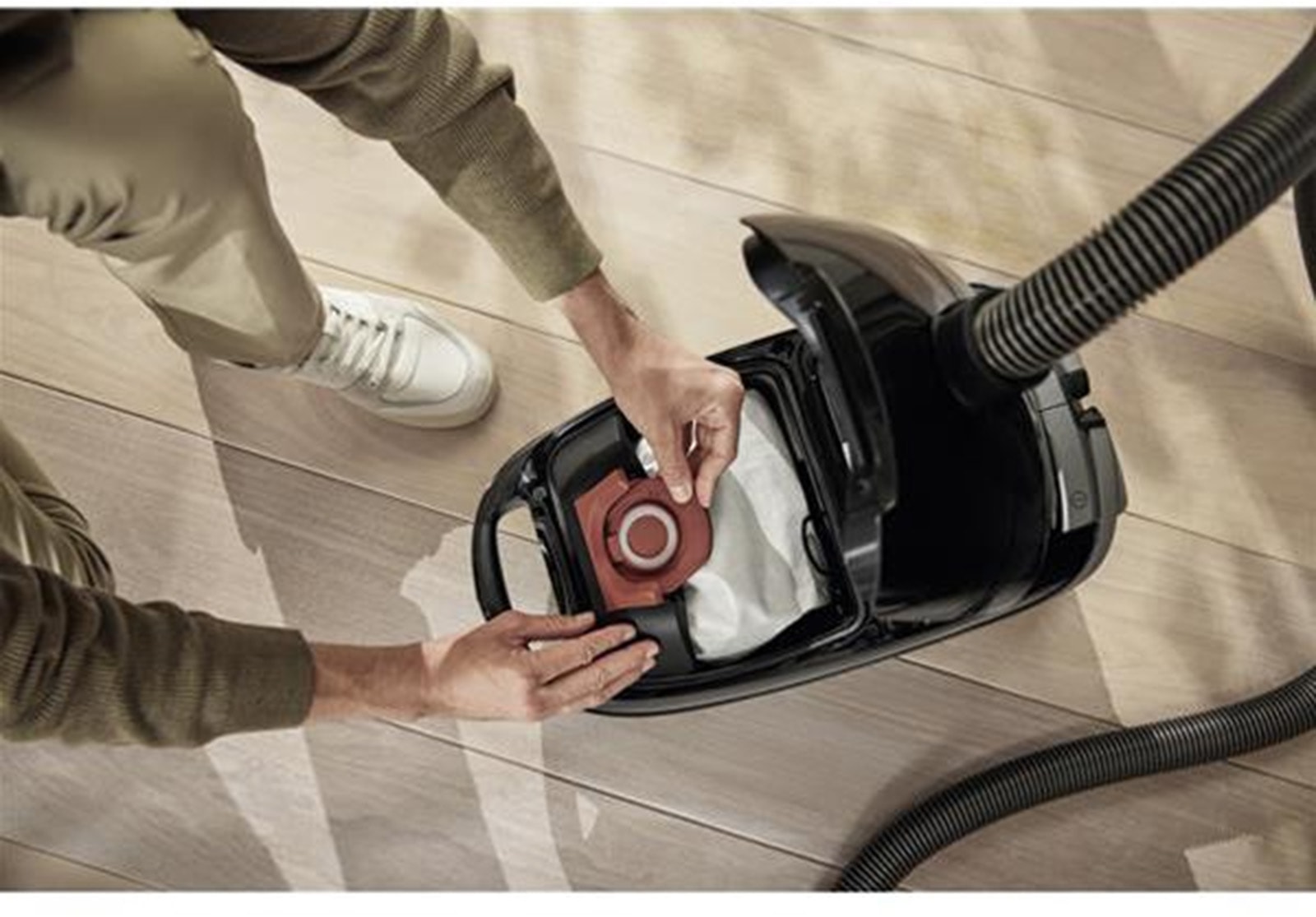 Aspirateur traîneau MIELE  - GUARDM1ROUGETERRACO