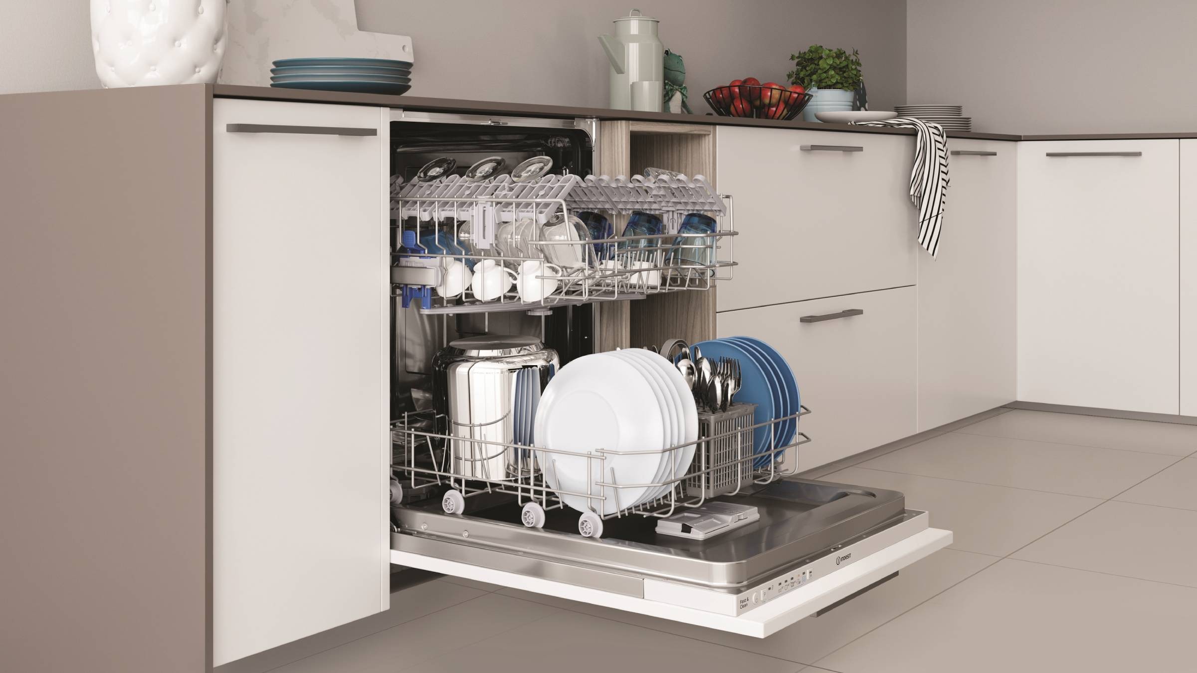 INDESIT Lave vaisselle tout integrable 60 cm Fast & Clean 13 couverts - DIC3B+16AS