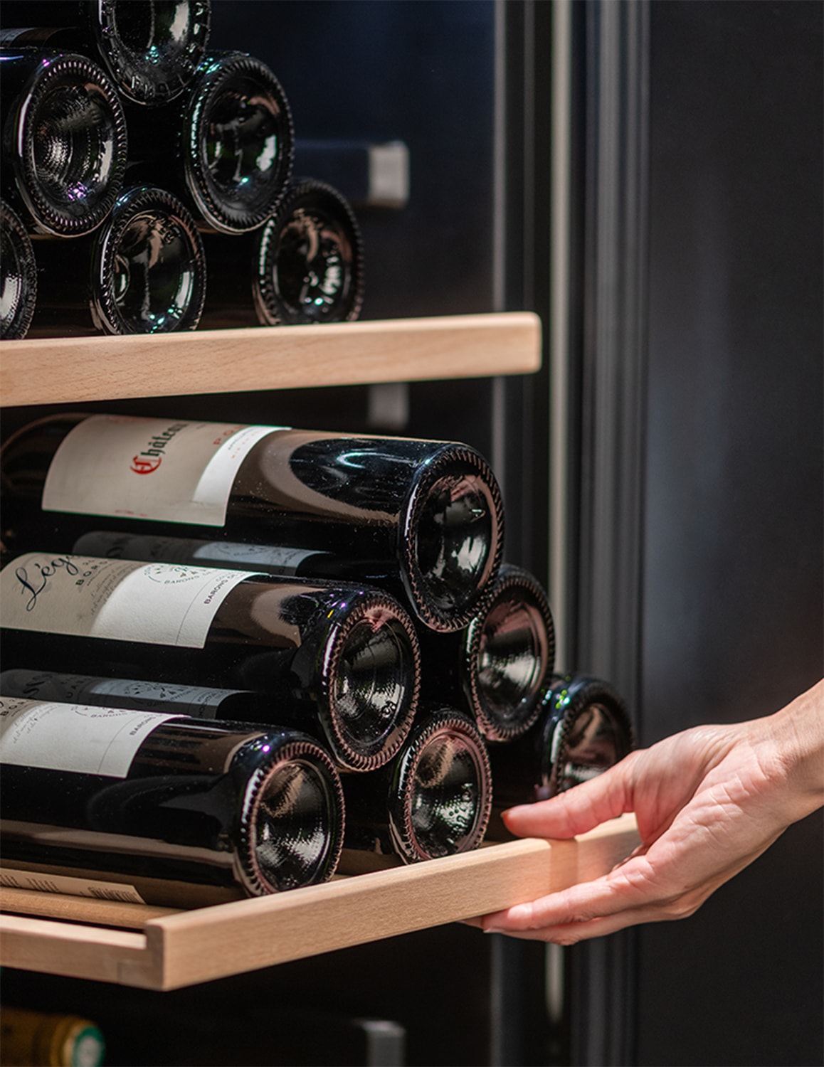 Cave à vin de vieillissement LA SOMMELIERE Froid brassé, 116 bouteilles - CTPNE120E