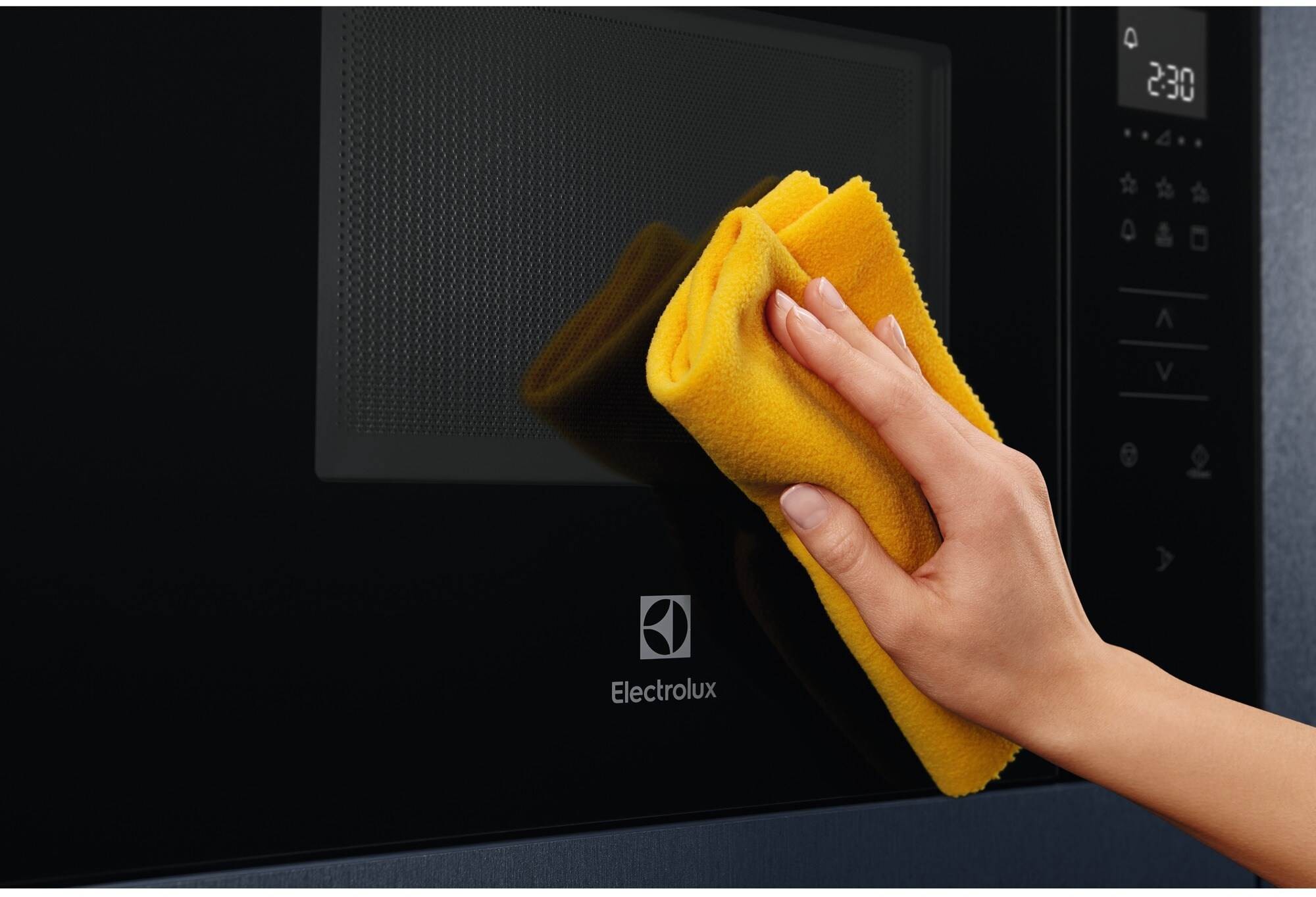 Micro ondes Encastrable ELECTROLUX Série 300 900W 25L Noir - LMS2253TMX Micro ondes Encastrable ELECTROLUX Série 300 900W 25L Noir - LMS2253TMX