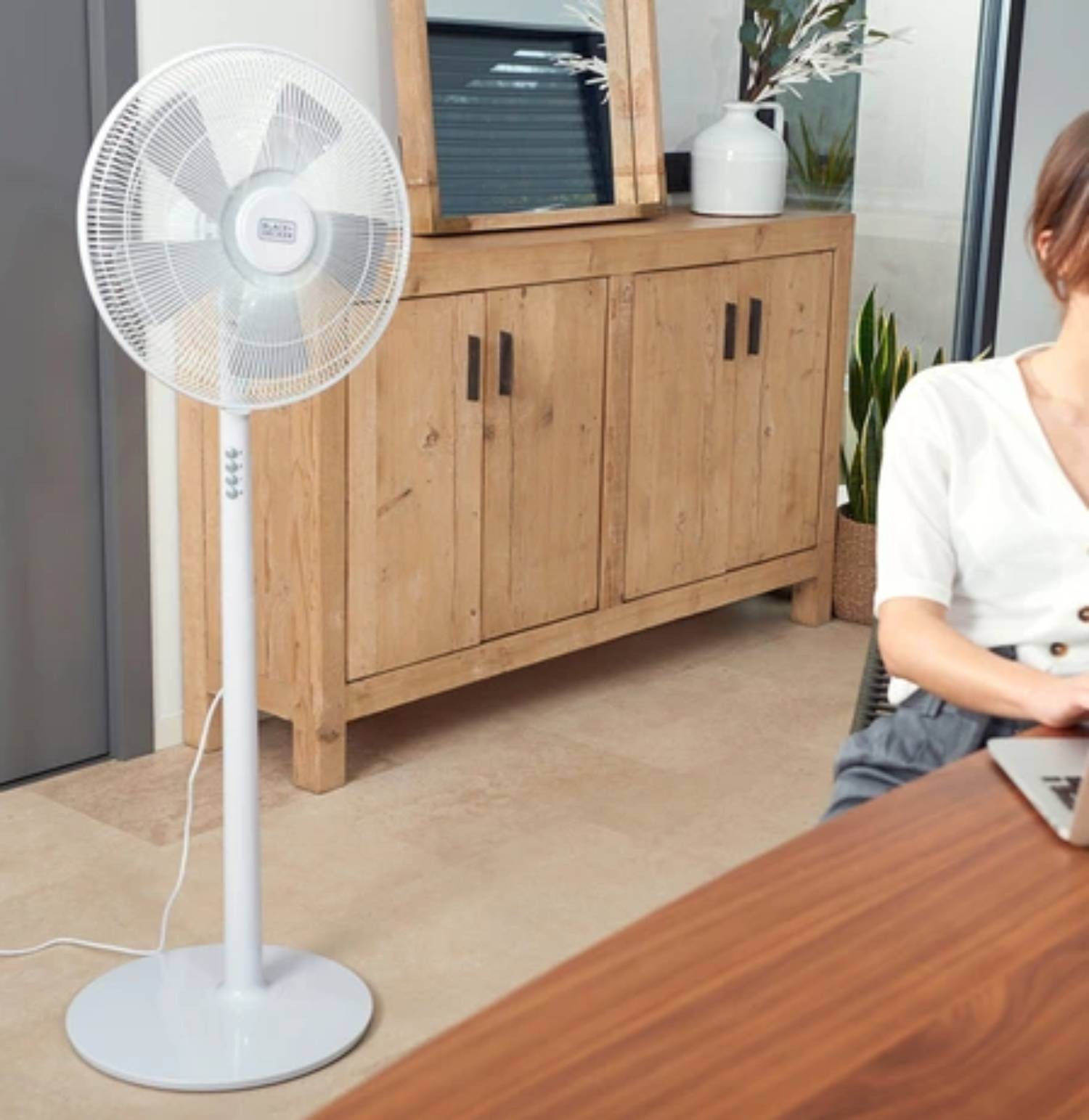 Ventilateur sur pied BLACK & DECKER  - BXEFP60E