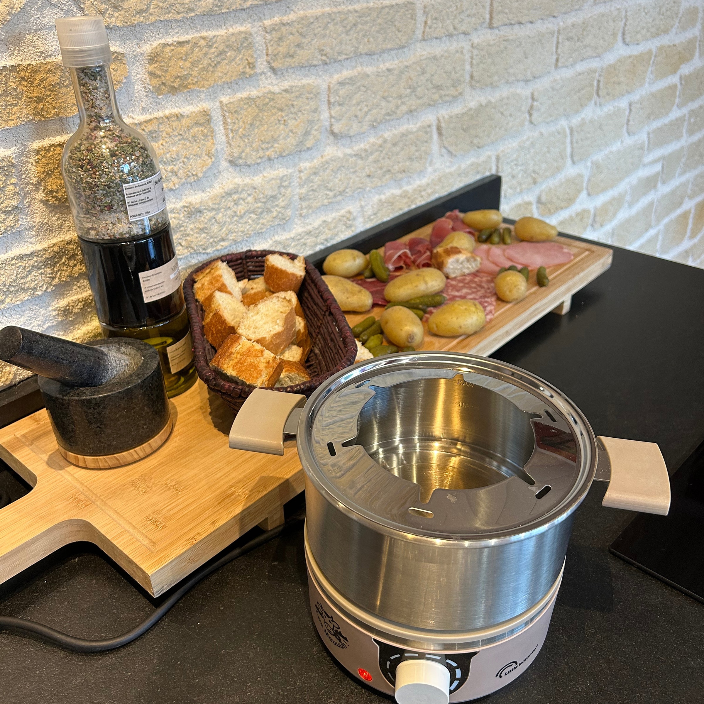 Fondue LITTLE BALANCE 6 personnes 650W 1.8L - 8964
