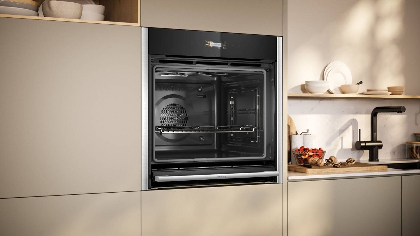 Four encastrable pyrolyse NEFF N70 71L Inox - B54CR71N0F Four encastrable pyrolyse NEFF N70 71L Inox - B54CR71N0F