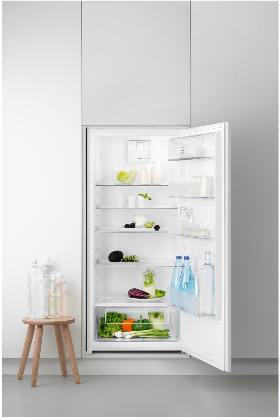 Réfrigérateur encastrable 1 porte ELECTROLUX , Froid Brassé, 208L - ERB3DE12S Réfrigérateur encastrable 1 porte ELECTROLUX , Froid Brassé, 208L - ERB3DE12S