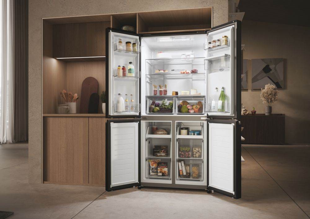 Réfrigérateur 4 portes HAIER , Froid No Frost, 467L, Noir - HCR38S18ENPT Réfrigérateur 4 portes HAIER , Froid No Frost, 467L, Noir - HCR38S18ENPT