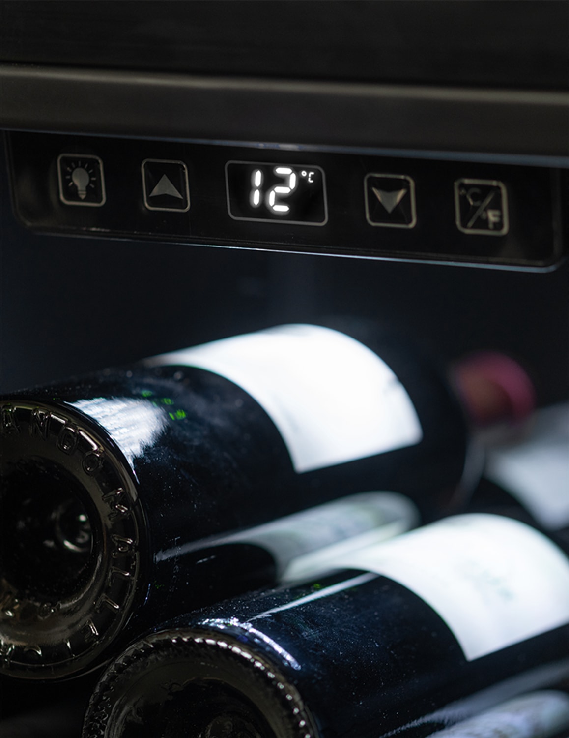 Cave à vin de vieillissement LA SOMMELIERE Froid brassé, 116 bouteilles - CTPNE120E