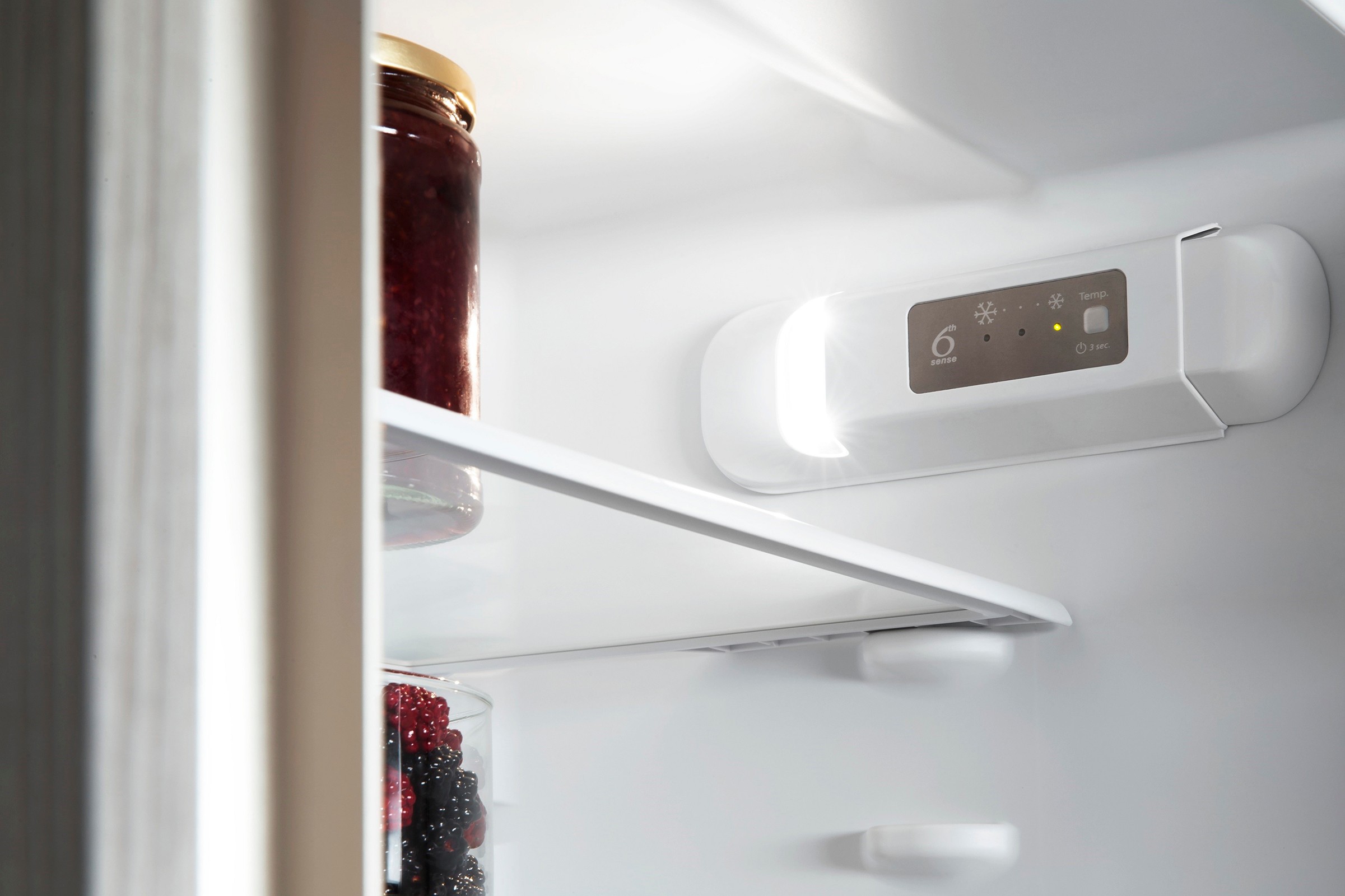 WHIRLPOOL Réfrigérateur congélateur encastrable  - ART971012