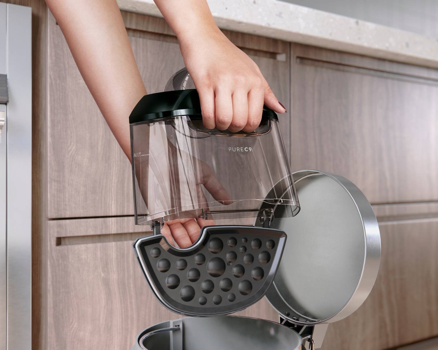 Aspirateur traîneau ELECTROLUX sans sac Pure C9 500W Noir - PC91GREEN Aspirateur traîneau ELECTROLUX sans sac Pure C9 500W Noir - PC91GREEN