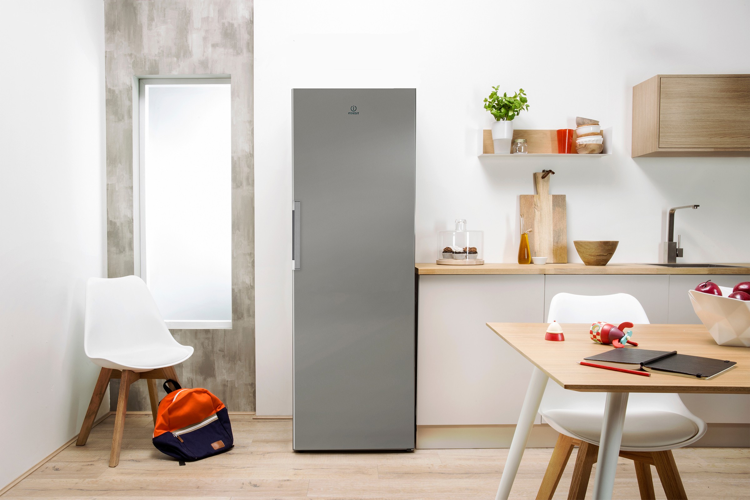 Réfrigérateur 1 porte INDESIT Froid Statique 322L Gris - SI61S