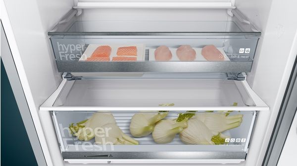 Réfrigérateur congélateur bas SIEMENS , IQ500, Froid Brassé, 413L, Inox - KG49EAICA