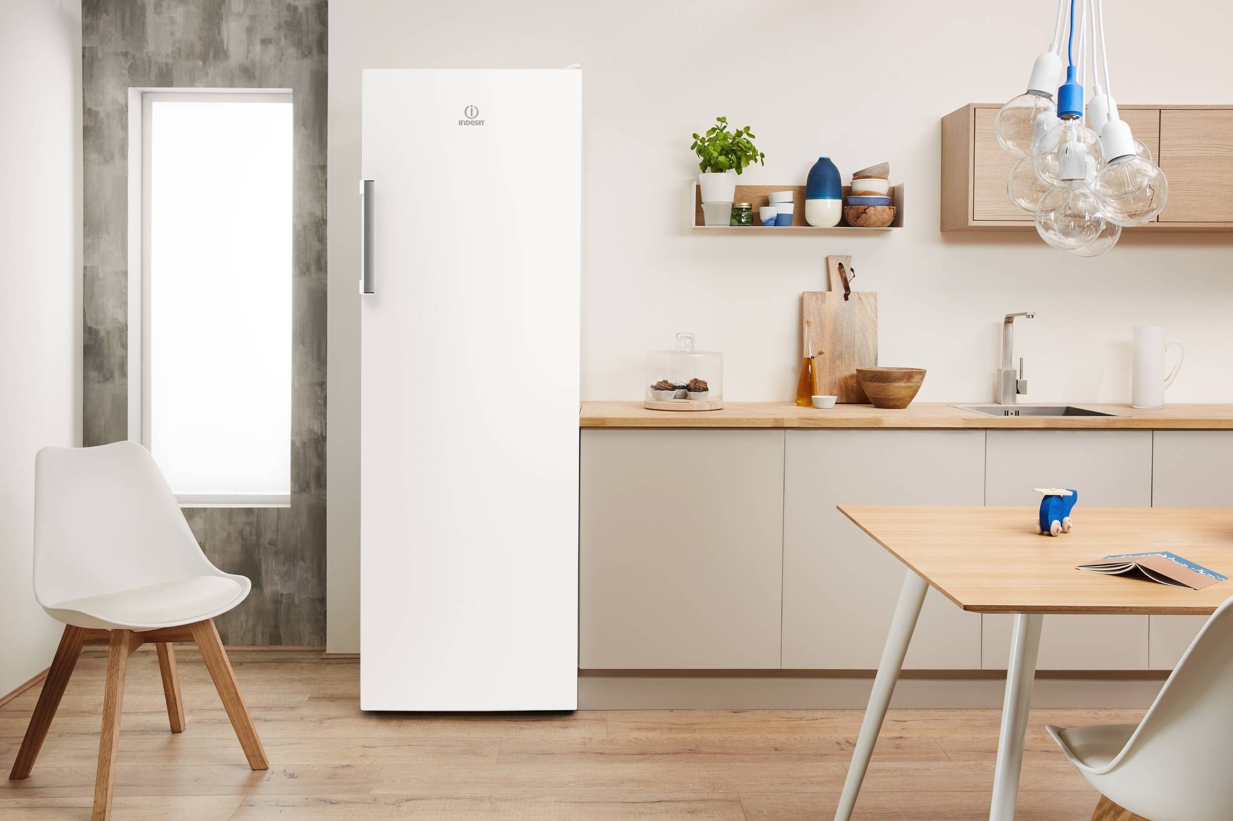 Réfrigérateur 1 porte INDESIT 323 litres Blanc - SI62WFR Réfrigérateur 1 porte INDESIT 323 litres Blanc - SI62WFR
