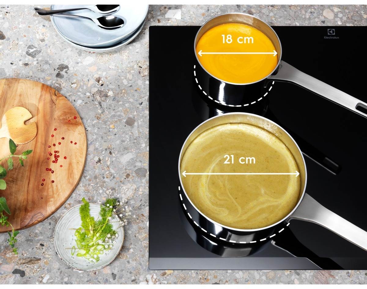 Plaque induction ELECTROLUX 4 foyers Hob²Hood 78cm Noir - EIS824