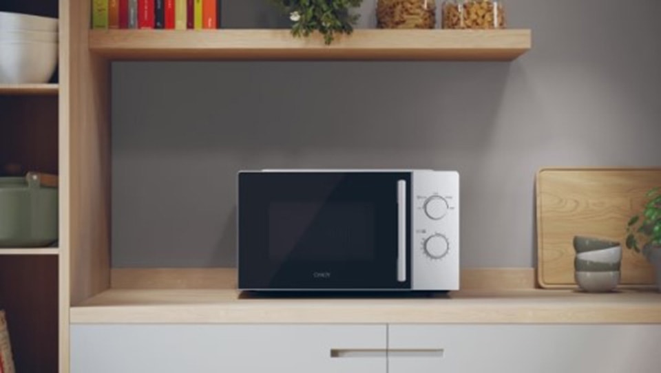 Micro ondes CANDY 700W 20L Blanc - CMW20SMSLI