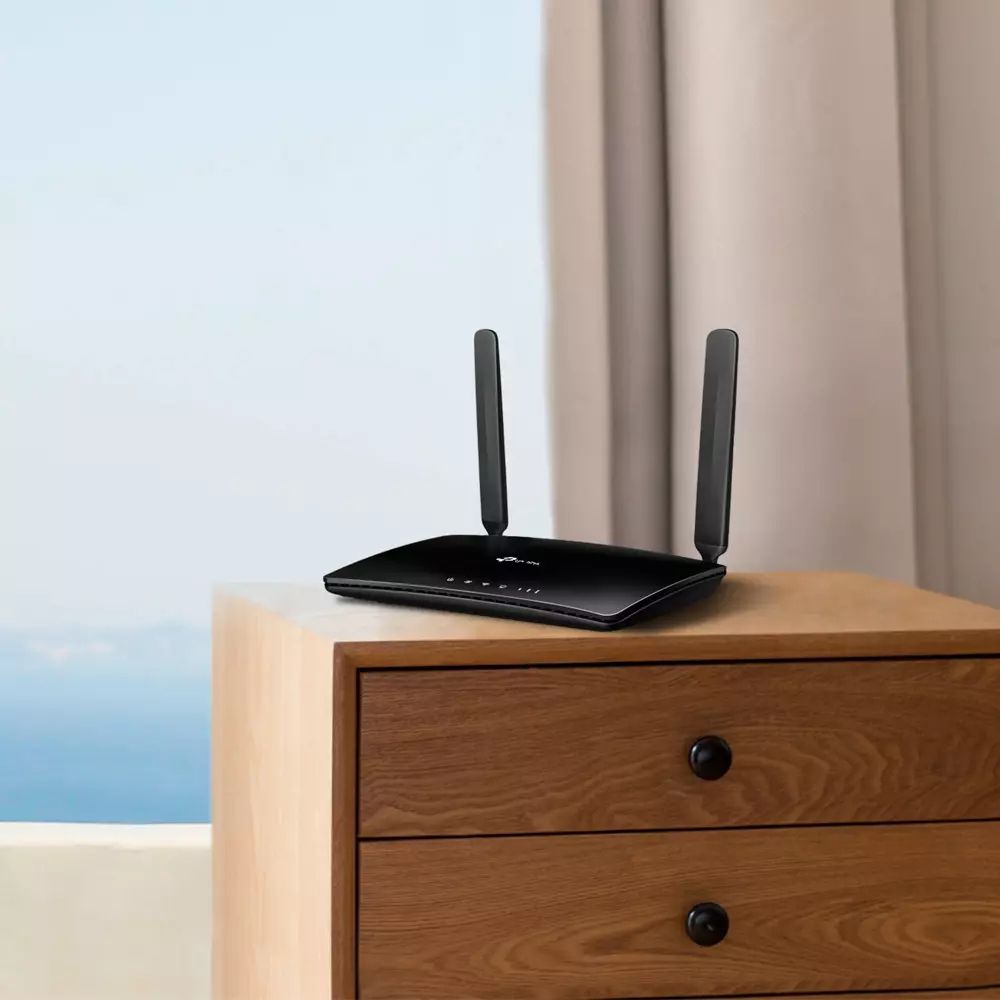 Routeur TP-LINK 4G LTE WiFi N 300 Mbps - TL-MR150/1