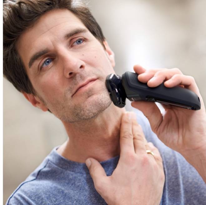 Rasoir électrique PHILIPS Shaver series 5000 SkiniQ 100 % étanche Noir - S5586/66 Rasoir électrique PHILIPS Shaver series 5000 SkiniQ 100 % étanche Noir - S5586/66