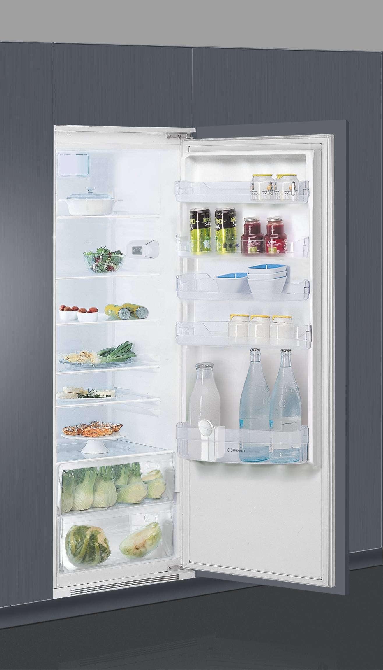 INDESIT Réfrigérateur encastrable 1 porte   INS18011