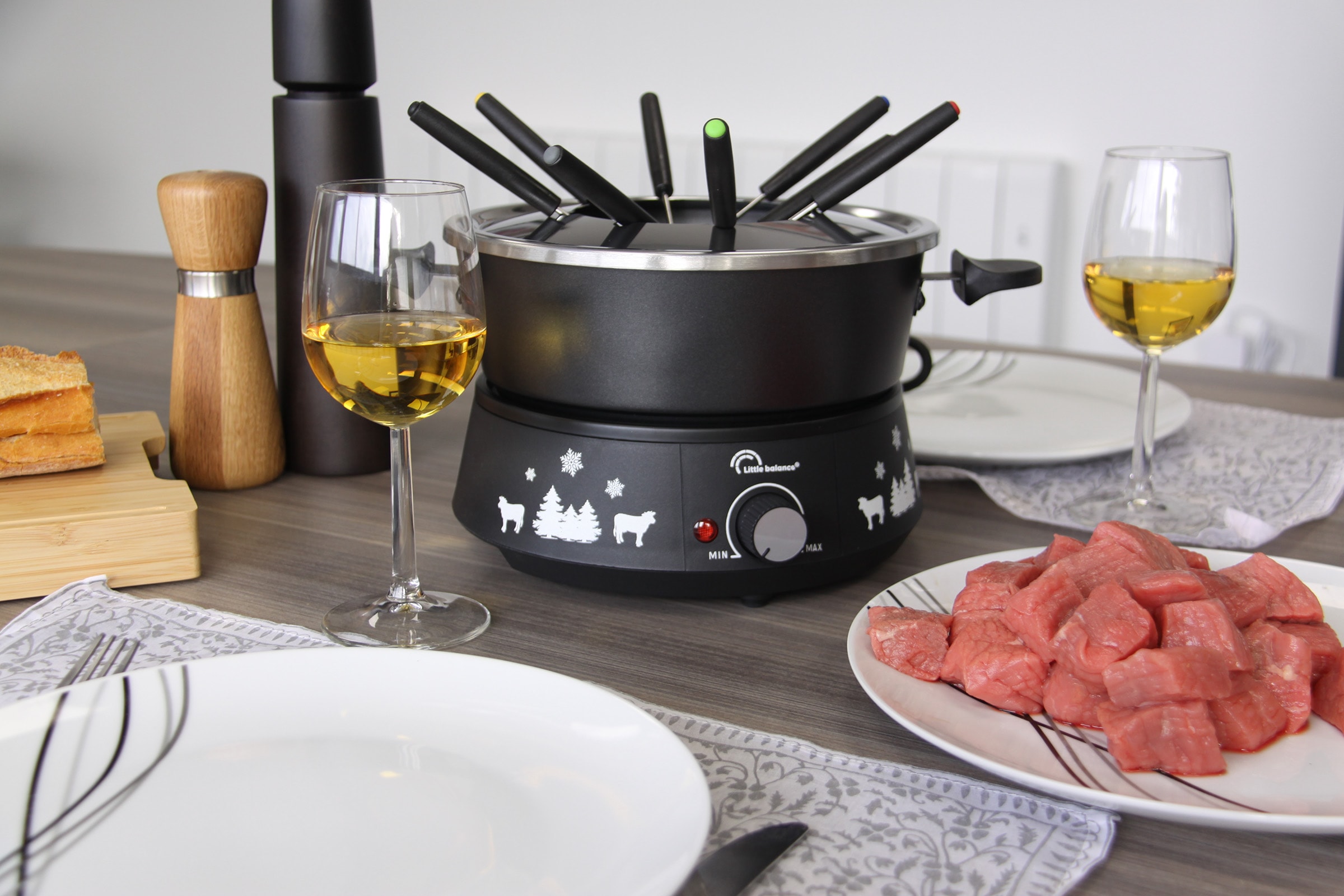 Fondue LITTLE BALANCE 8 personnes 1500W 2L Noir - 8690
