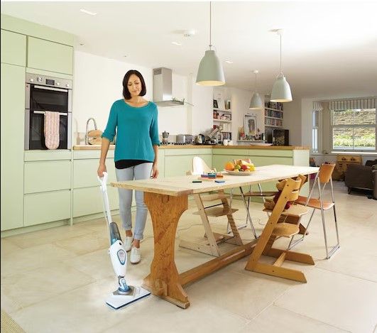 Balai vapeur BLACK & DECKER Patin microfibre Blanc - FSM1616