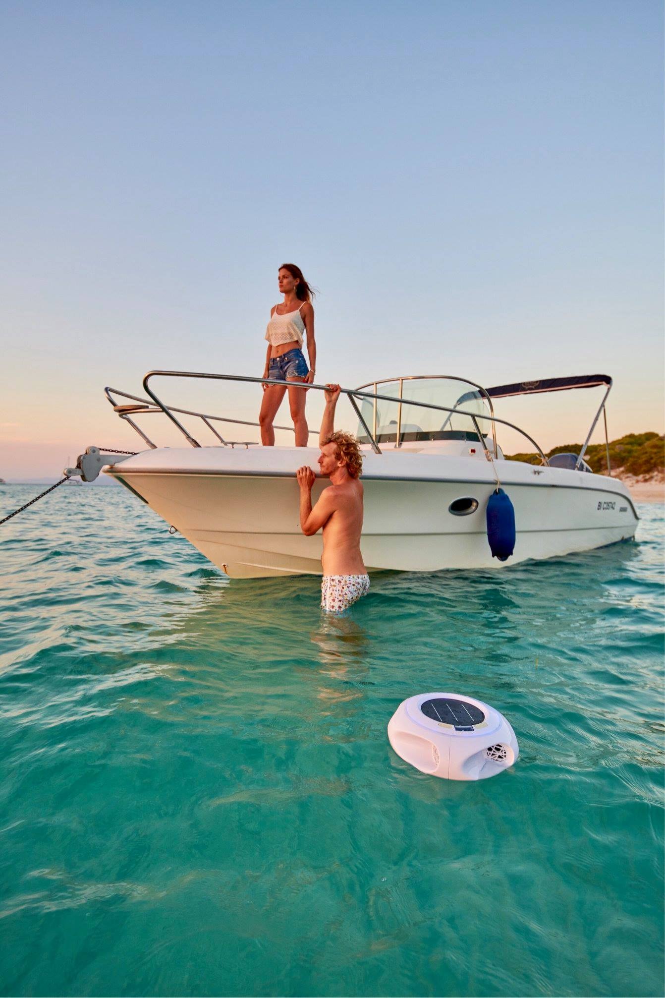 Enceinte bluetooth AUXON 40W 360° - SALECCIA Enceinte bluetooth AUXON 40W 360° - SALECCIA