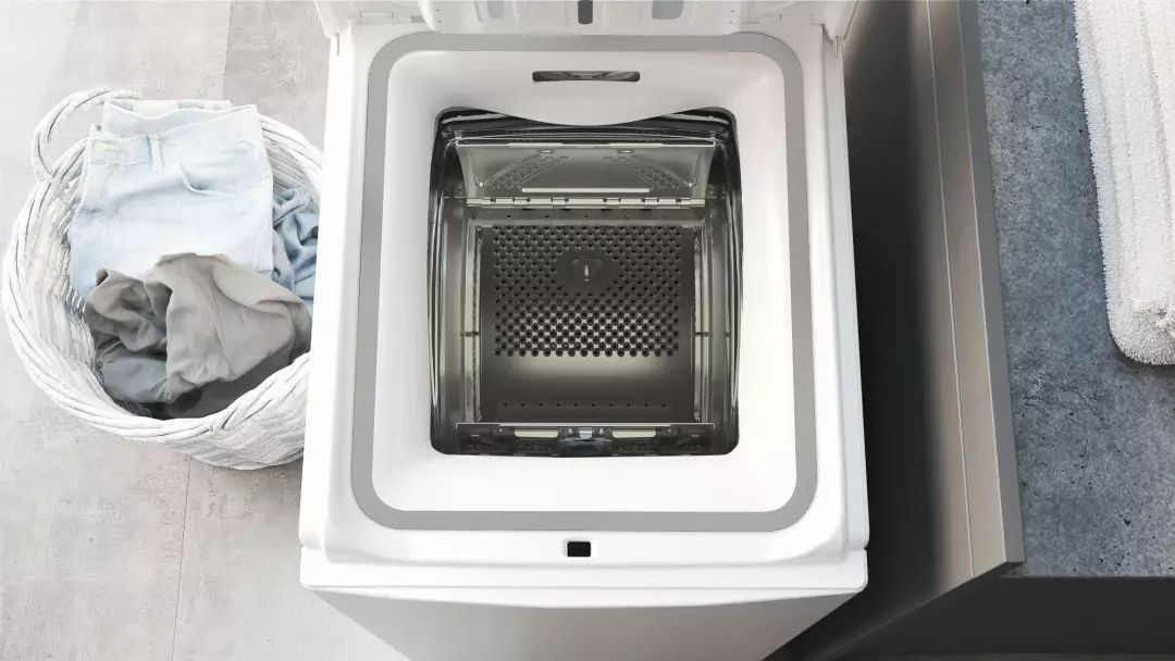 Lave linge Top HOTPOINT ARISTON 6kg 1200trs/min Blanc - CWMTG6241FRN