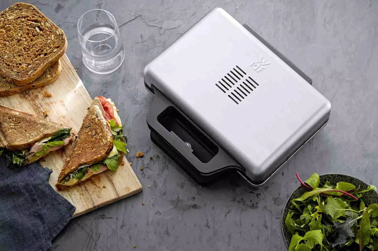 Appareil à croque monsieur WMF 2 croques 800W Inox - 415150011